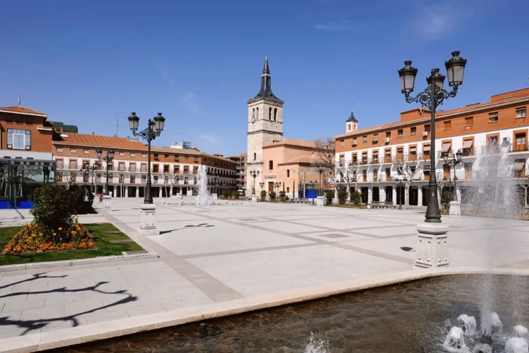 Equipo de mudanzas en Torrejón de Ardoz embalaje de muebles.