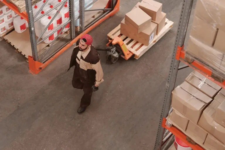 Traslado de almacenes en Madrid con servicios especializados.