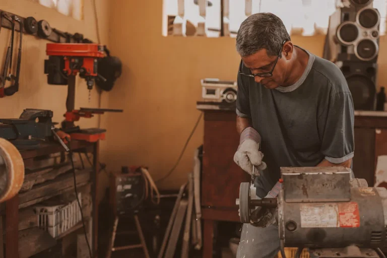 Traslado de naves industriales en Madrid con soluciones de almacenamiento.