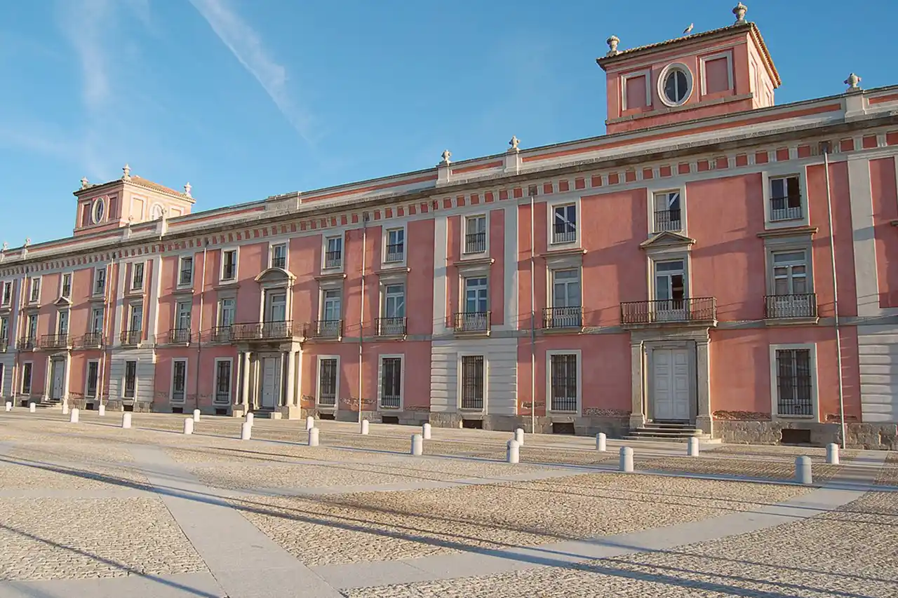 Mudanzas en Boadilla del Monte Madrid con Movexperts.es