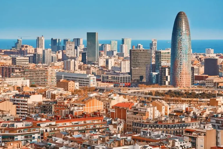 Mudanzas de oficinas de Madrid a Barcelona con servicios profesionales